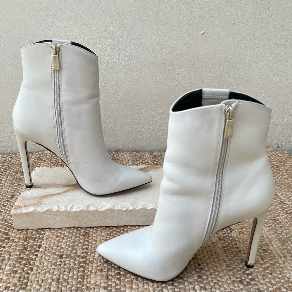 KENNETH COLE Riley 110 Western Booties White - Picture 5 of 15